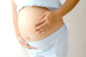 Вздутие живота при беременности во втором триместре что делать
