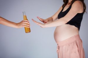 Можно ли беременным безалкогольное пиво во втором триместре