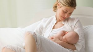 Можно ли кормить грудным молоком при температуре у мамы