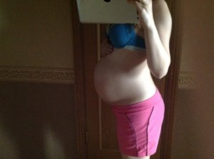 На 33 неделе беременности опустился живот