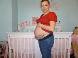 На 33 неделе беременности болит живот