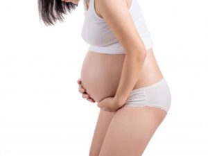 Болит живот при беременности во втором триместре