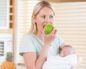 Можно ли есть яблоки кормящей маме новорожденного