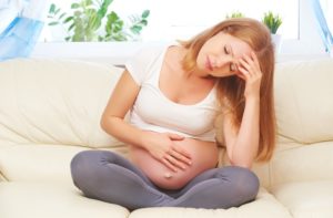 Головные боли при беременности во втором триместре причины