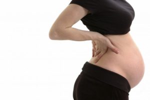 Болит поясница на 36 неделе беременности